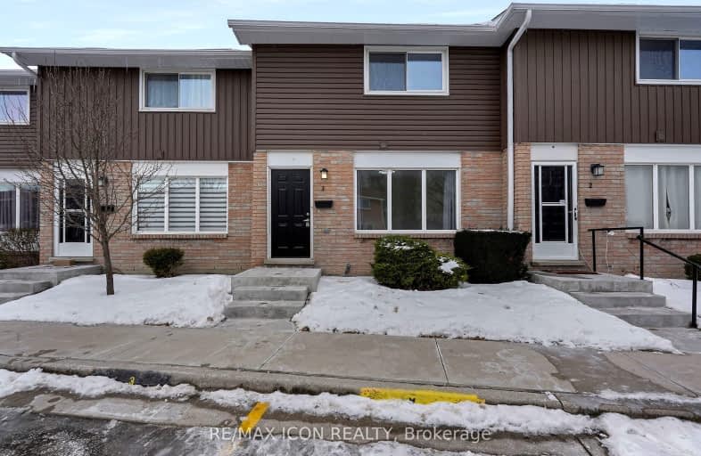 03-82 Finch Drive, Sarnia | Image 1