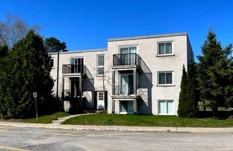 33-25 Second Street South, Gravenhurst | Image 1