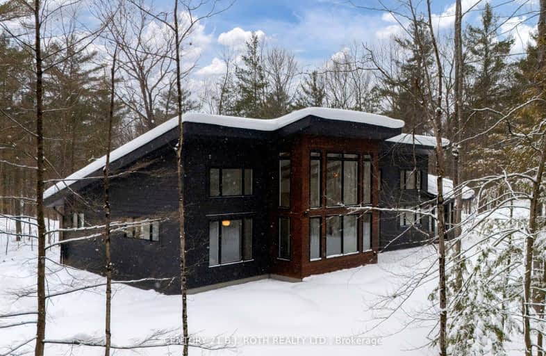 1532 Southwood Road, Gravenhurst | Image 1