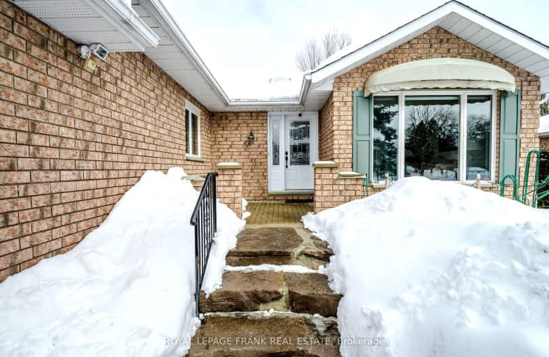 4 Olde Forest Lane, Kawartha Lakes | Image 1