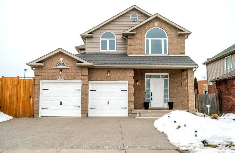 8383 Heikoop Crescent, Niagara Falls | Image 1