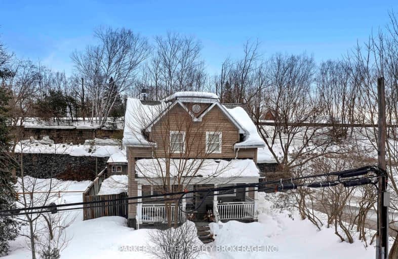 15 Waubeek Street, Parry Sound | Image 1