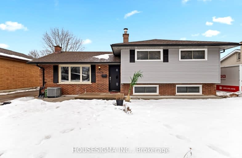 1575 Nairn Avenue, London East | Image 1