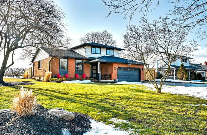 7 Garrison Village Drive, Niagara on the Lake | Image 1