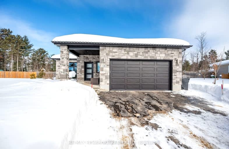 23 Noble Crescent, Petawawa | Image 1