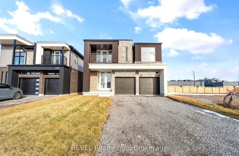 210 Wellandvale Drive, Welland | Image 1