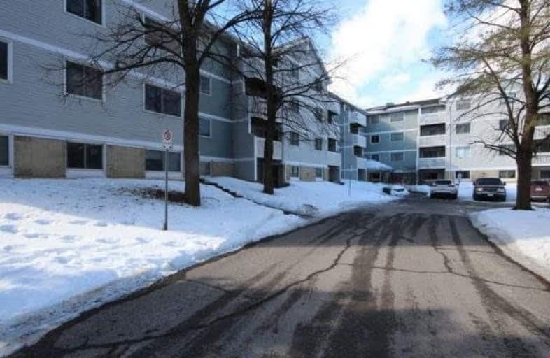 300-212 Viewmount Drive, Ottawa | Image 1