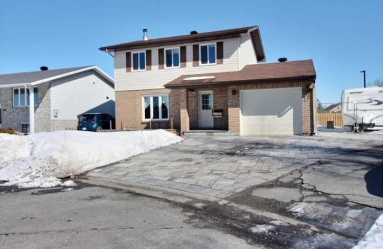 1113 Lindsay Crescent, Cornwall | Image 1