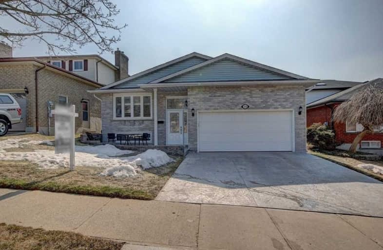 15 Stonehenge Place, Kitchener | Image 1