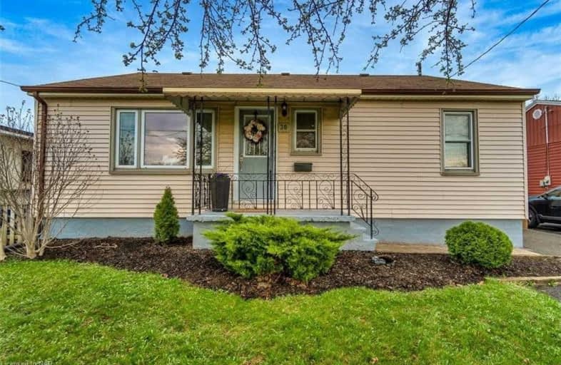 30 Golden Boulevard East, Welland | Image 1