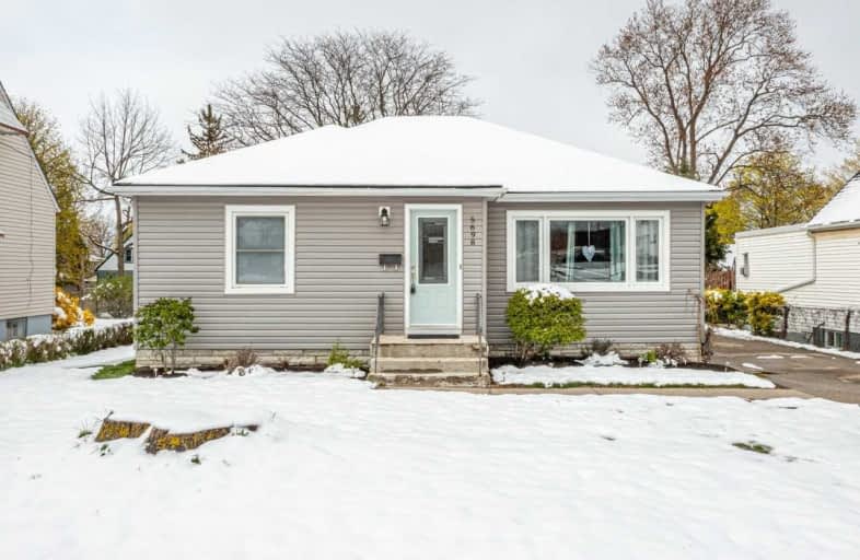 5698 Royal Manor Drive, Niagara Falls | Image 1