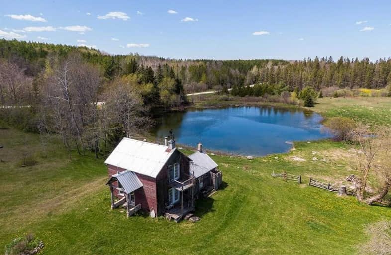 135343 9 Line, Grey Highlands | Image 1