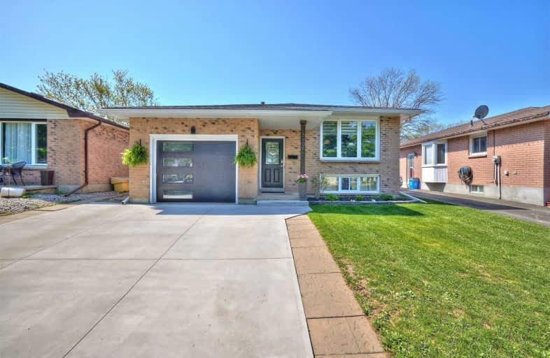 6436 Armstrong Drive, Niagara Falls | Image 1