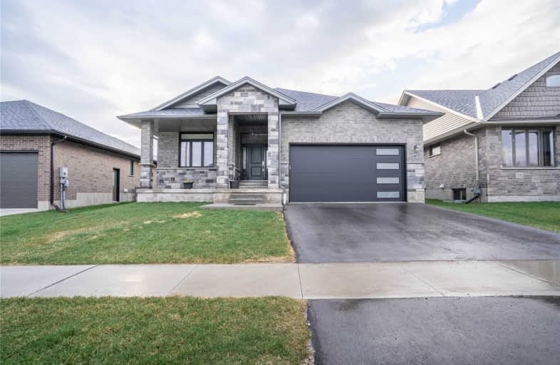 19 Howard Crescent, Centre Wellington | Image 1