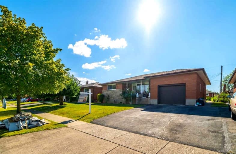 21 Strathmore Crescent, Welland | Image 1