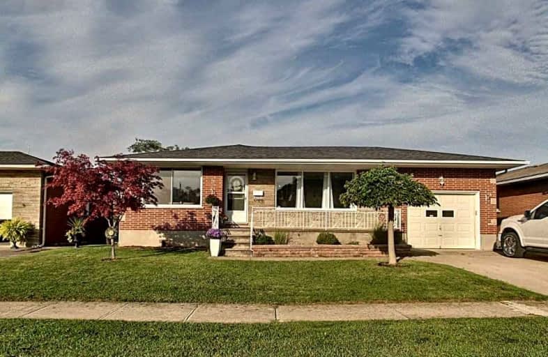 11 St Charles Drive, Thorold | Image 1