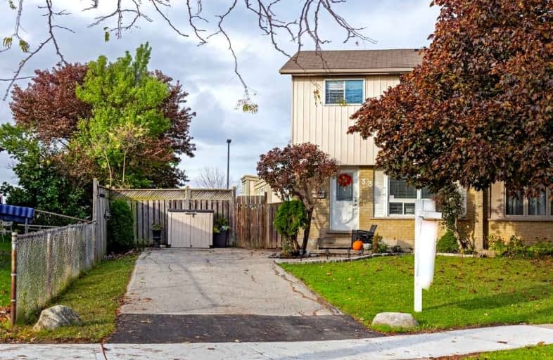 33 Markham Crescent, Hamilton | Image 1