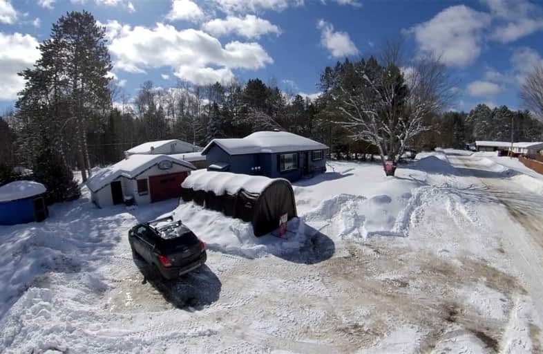 11 Meeker Street, Laurentian Hills | Image 1