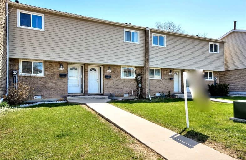 F-222 Harvard Place, Waterloo | Image 1