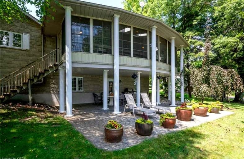 445 4 Road North, Mapleton | Image 1