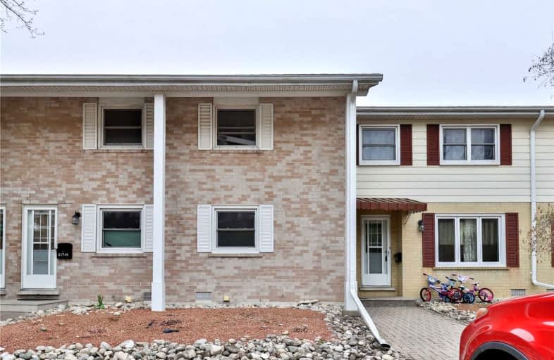 M-517 Weber Street North, Waterloo | Image 1