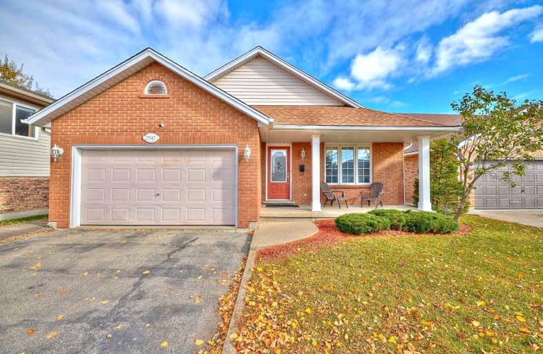 7947 Ascot Circle, Niagara Falls | Image 1