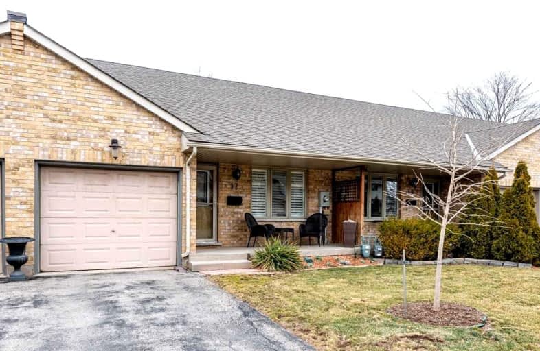 17 Carson Court, St. Catharines | Image 1