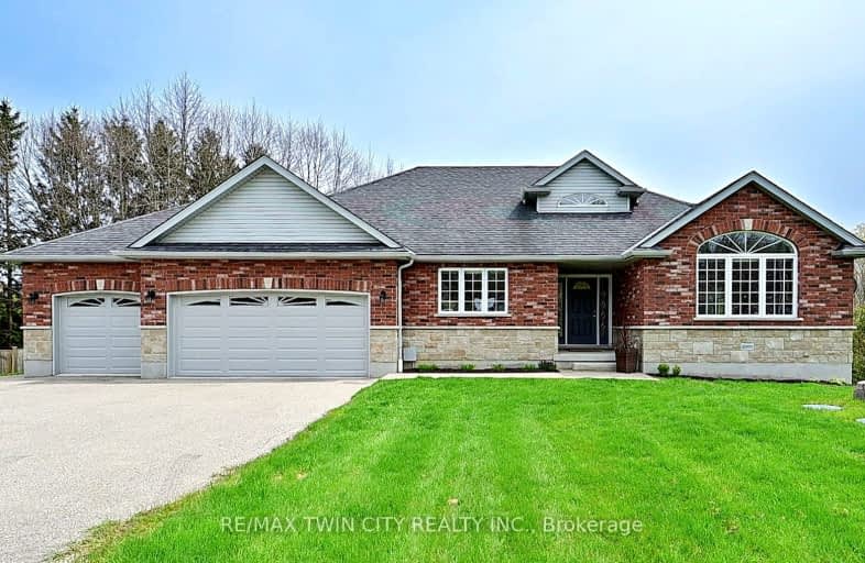 820 St Andrew Street East, Centre Wellington | Image 1