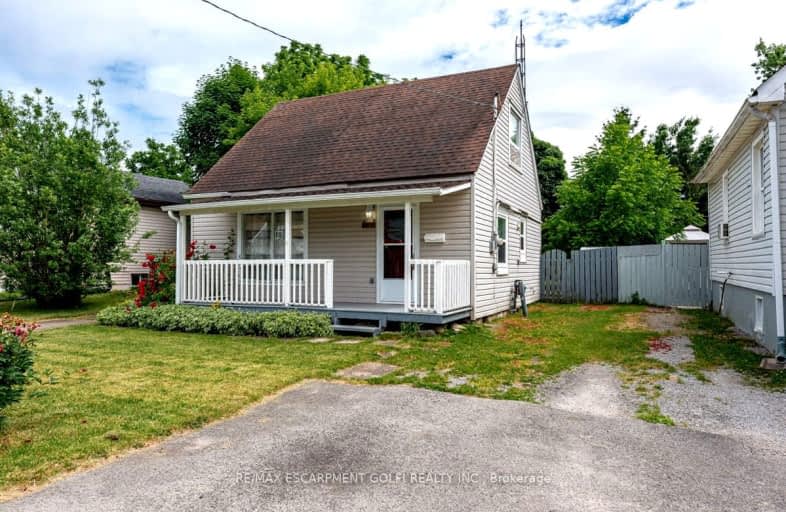 5232 Stamford Street, Niagara Falls | Image 1