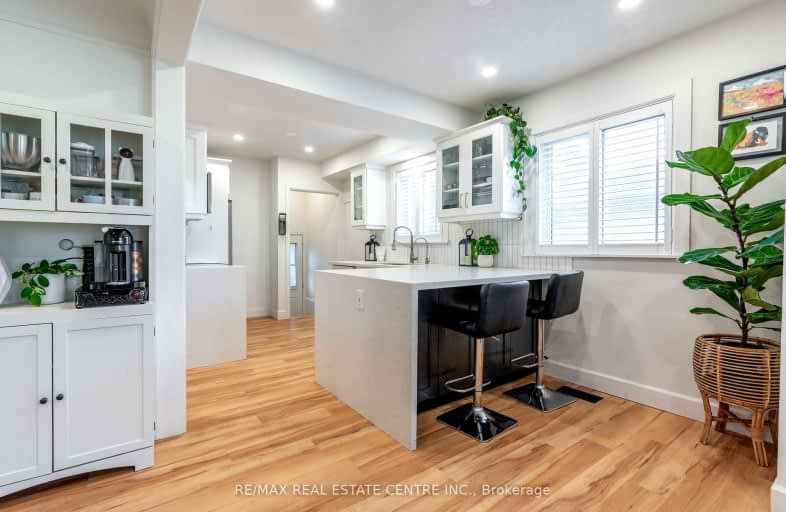 54 Lincoln Crescent, Guelph | Image 1