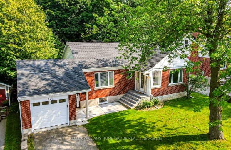 220 Wellington Street Street, Centre Wellington | Image 1