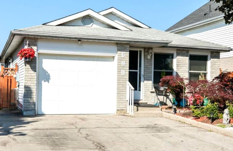 690 Elgin Street North, Cambridge | Image 1