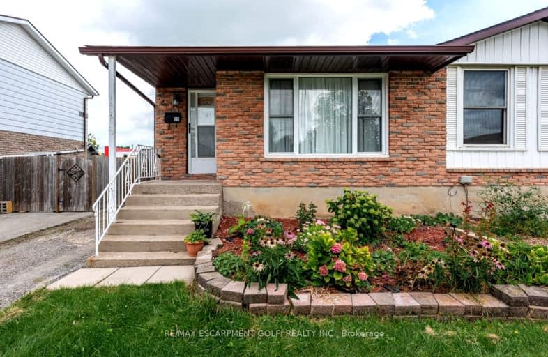 39 Canterbury Drive, St. Catharines | Image 1