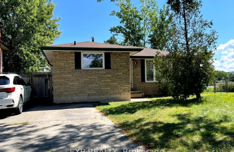 380 Christie Street East, Grimsby | Image 1