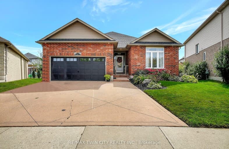 916 Woodbine Court, Kitchener | Image 1