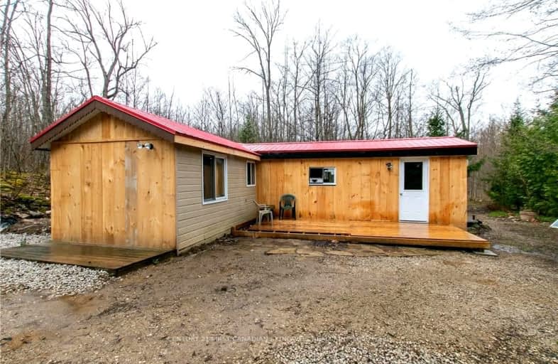 Bunki-2096 Bruce Road, Northern Bruce Peninsula | Image 1