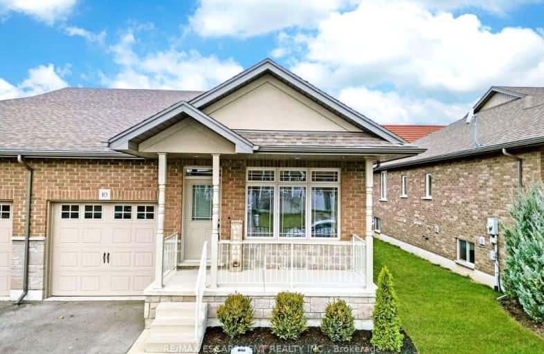 10 Macneil Court, Haldimand | Image 1