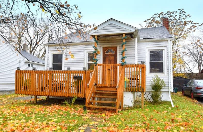 39 Plymouth Avenue, St. Catharines | Image 1