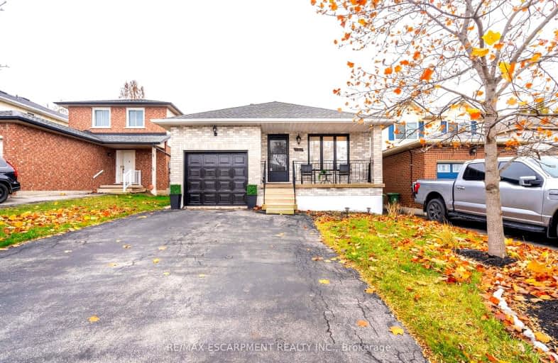 332 Acadia Drive, Hamilton | Image 1