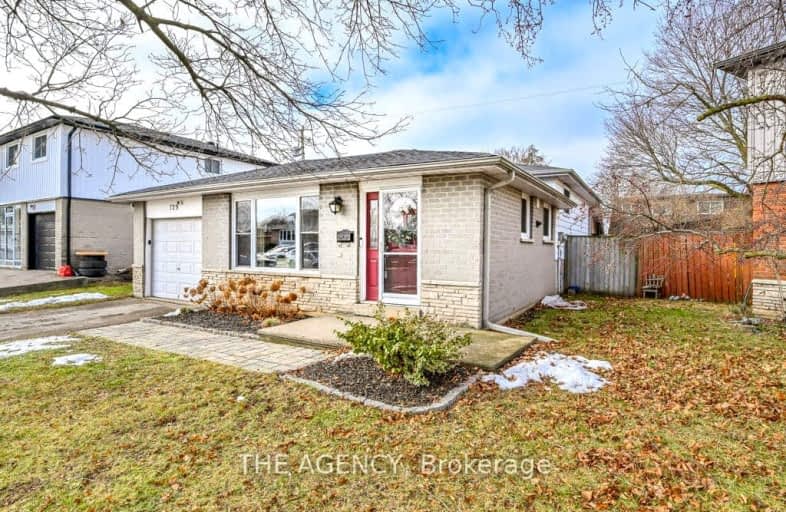 729 Kummer Crescent, Cambridge | Image 1