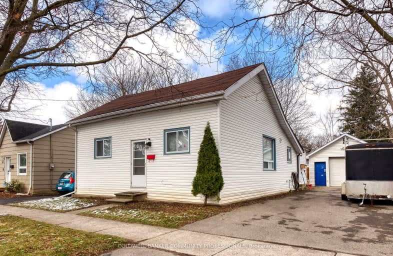 15 Walnut Street, Brantford | Image 1