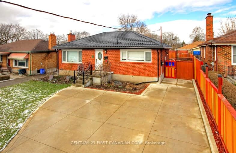 167 Ellsworth Crescent, London | Image 1