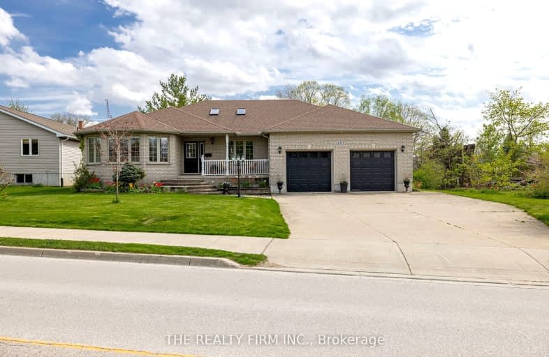 6217 Townsend Line, Lambton Shores | Image 1