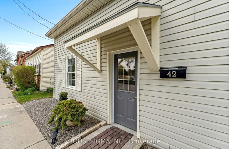 42 Charles Street, Port Hope | Image 1