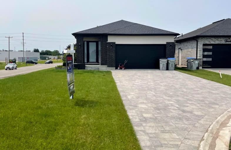42 Alexander Circle, Strathroy-Caradoc | Image 1