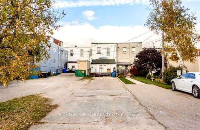 135 Main Street West, Shelburne | Image 1