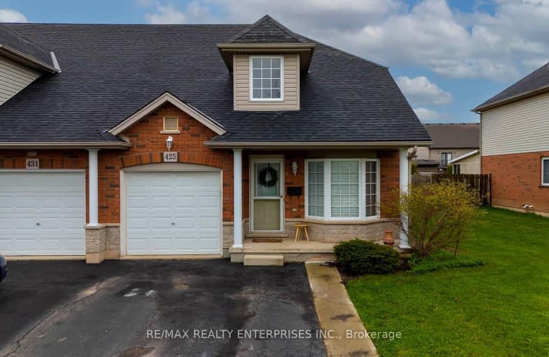 425 Autumn Crescent, Welland | Image 1