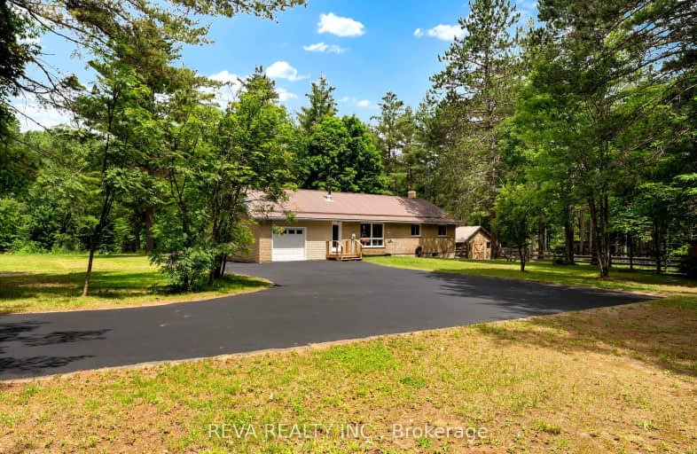 32 Papineau Lake Road, Hastings Highlands | Image 1