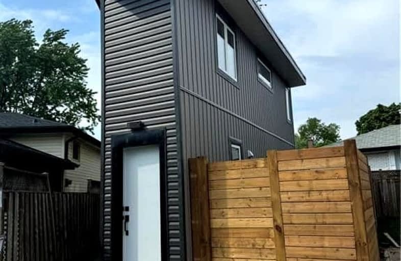 Garde-8 Banff Drive, Hamilton | Image 1