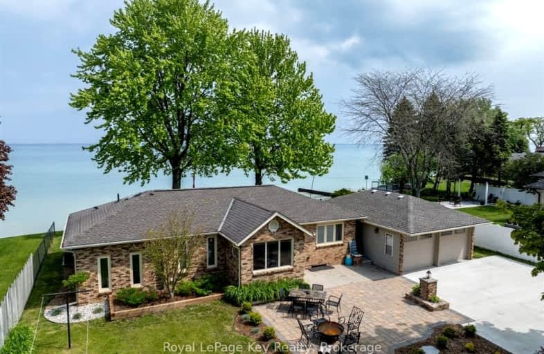 2084 Lakeshore Road, Sarnia | Image 1